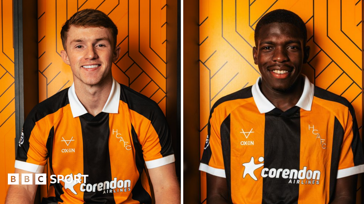 Composite image of Joe Gelhardt and Lucas Gourna-Douath signing for Hull