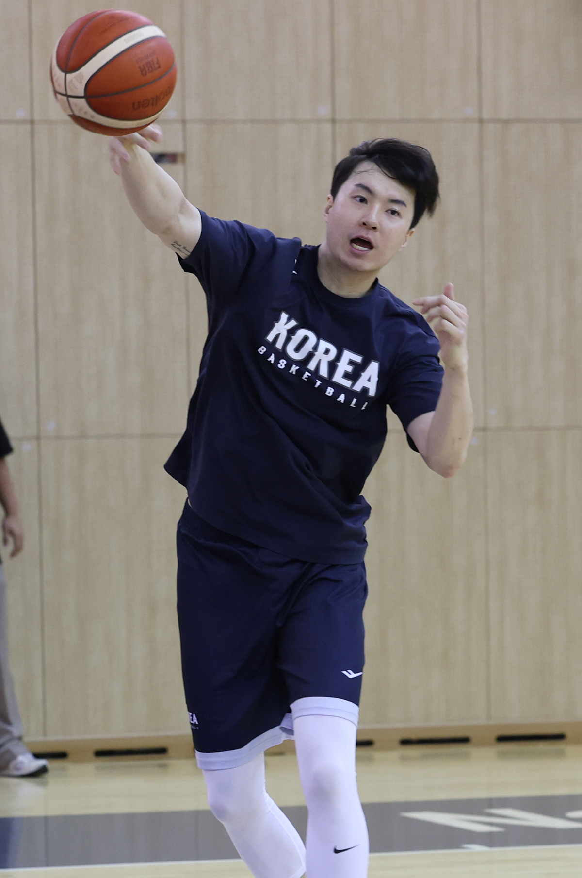 ‘이현중 VS 하치무라’ 광복절 농구 ‘한·일전’ 빅매치 기대감 후끈 원문 대표 이미지