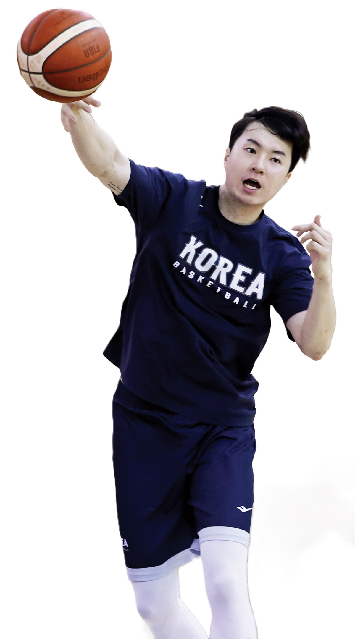 이현중, 광복절에 태극기 휘날릴까…15일 한·일 남자농구 국가대표 평가전 ‘빅매치’ 원문 대표 이미지