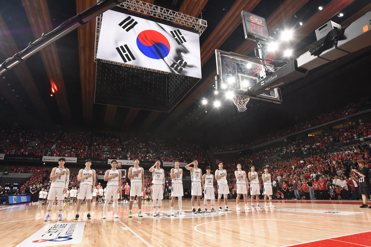 ‘이현중 없다고 이런 굴욕을’ 한국 농구, 광복절에 일본 쇼크···2연속 20점차 이상 대패 ‘AG 괜찮을까?’ 원문 대표 이미지