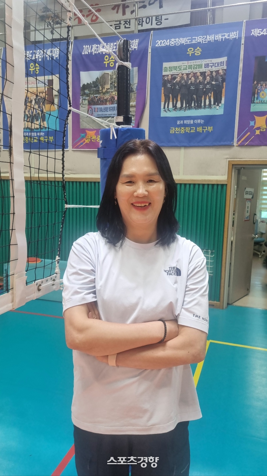 “훈련은 강하게, 선수는 다재다능하게”…이승여 감독의 제2의 김연경 육성법 원문 대표 이미지